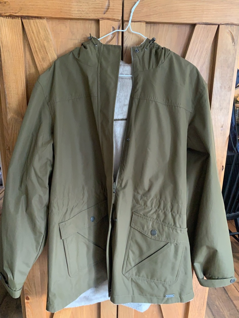 Natural Reflections bass pro Olive Hooded Raincoat